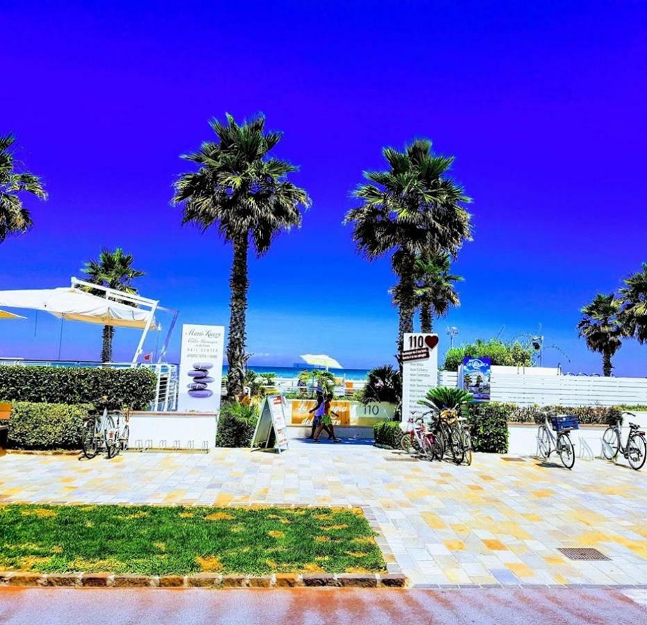 Hotel Poker Риччоне Екстер'єр фото